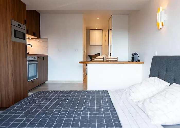 Beau Studio Neuf, Vue Marina